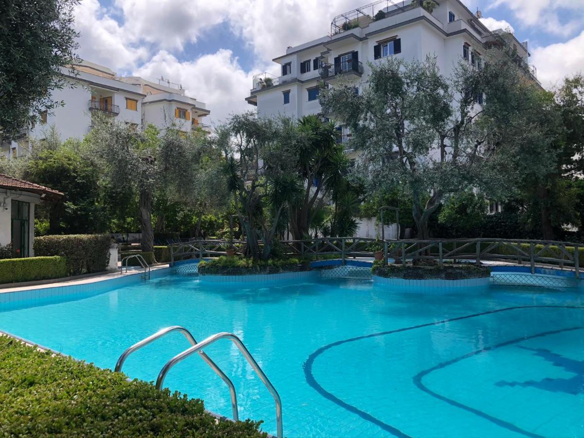 Casa Mami - Luxury Apartment And Pool - Σορέντο Εξωτερικό φωτογραφία